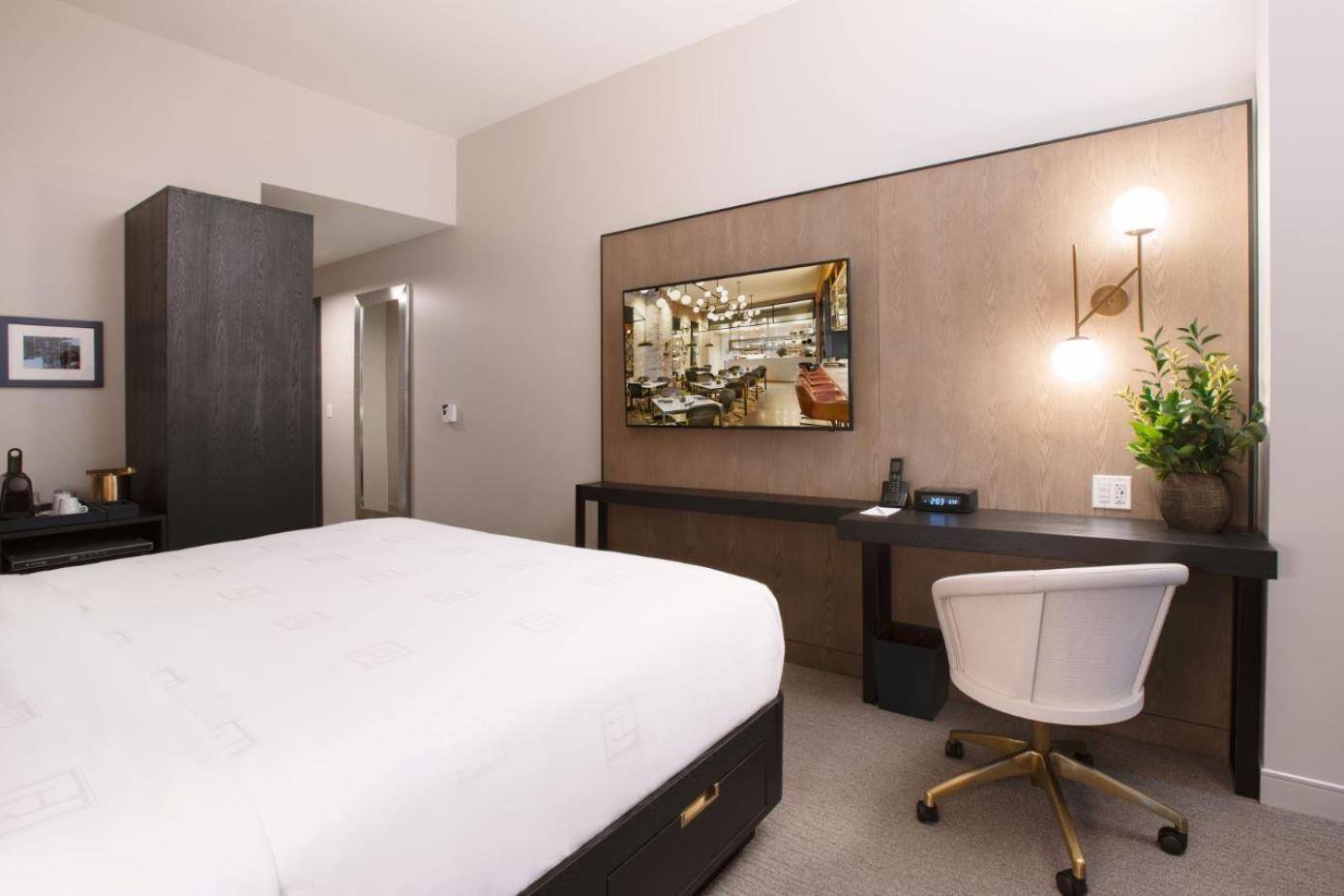 Standard King Room,758415181:JPEG
