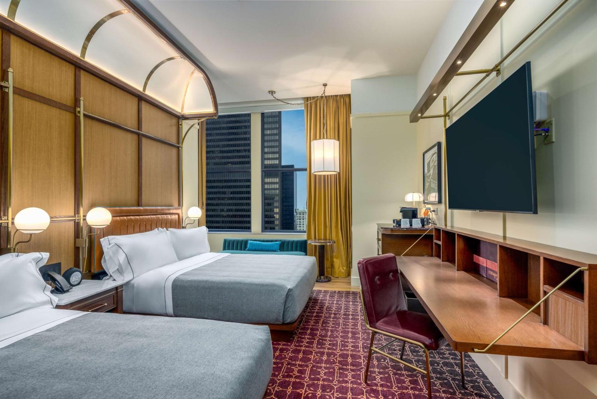Queen Room Two Queen Beds Landmark View
