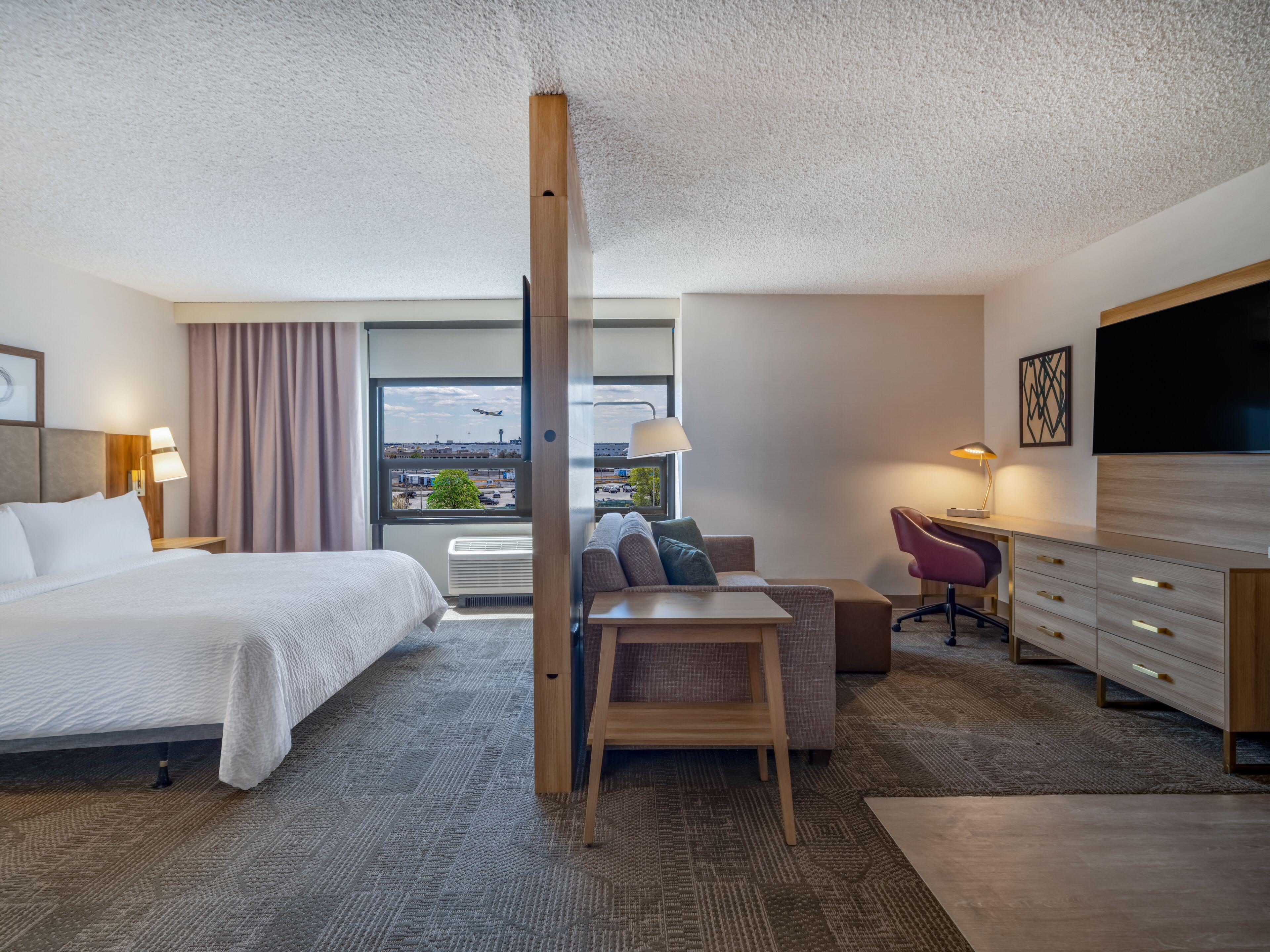 One-Bedroom King Suite Airport View
