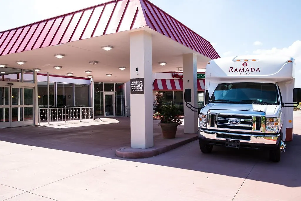Ramada Plaza By Wyndham Chicago North Shore-1